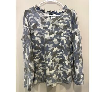 Charlie B Women's Reversible Printed Plush Sweater Frayed Edges Camo Size Med